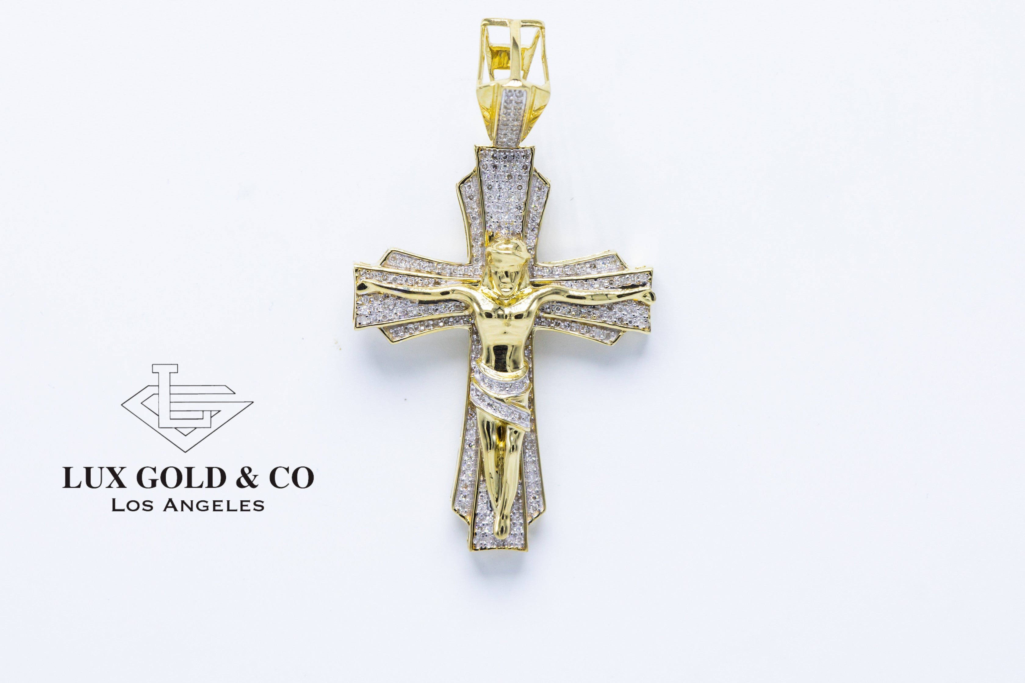 Diamond jesus cross pendant discount